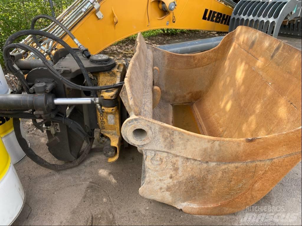 Hitachi ZX 250 LC-6 حفارات زحافة