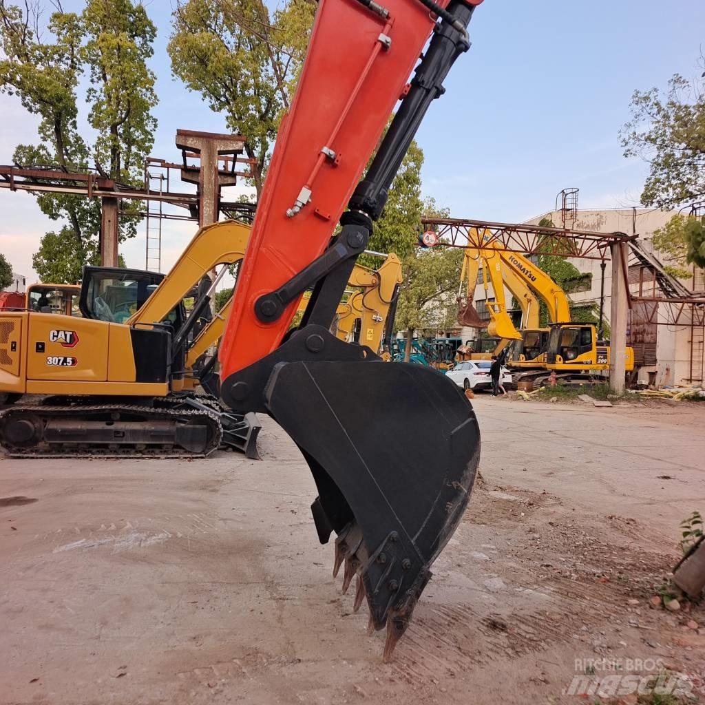 Doosan DX 300 LC حفارات زحافة