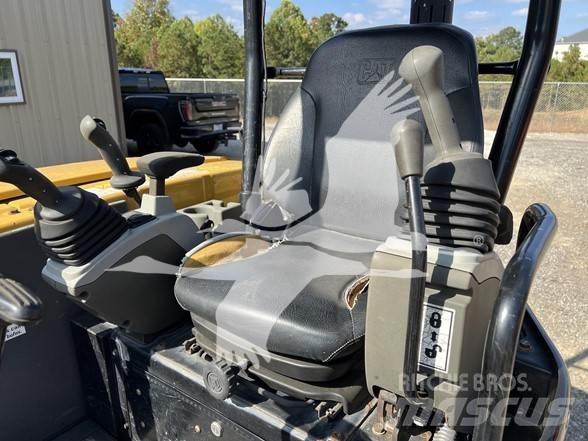 CAT 305E2 CR حفارات صغيرة أقل من 7 طن (حفارات صغيرة)