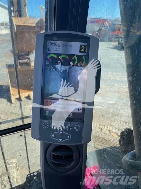 CAT 320FL حفارات زحافة