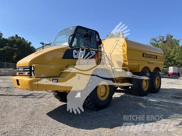 CAT 725 صهاريج مياه