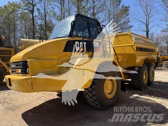 CAT 725 صهاريج مياه