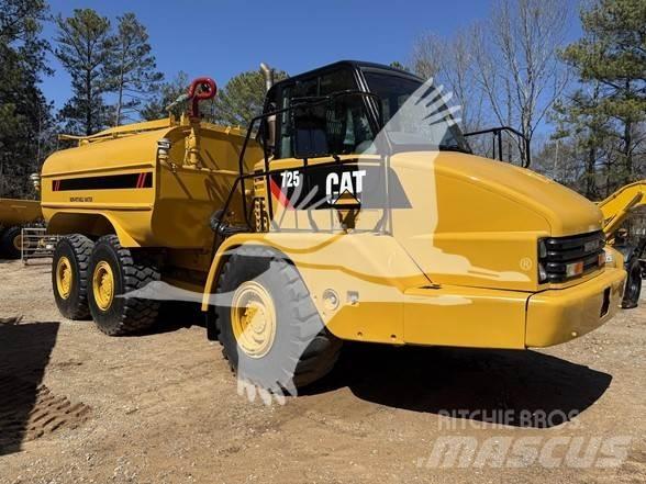 CAT 725 صهاريج مياه