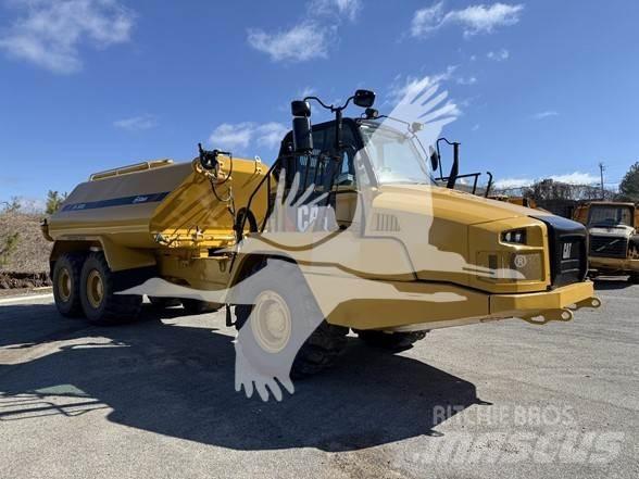CAT 725C2 صهاريج مياه