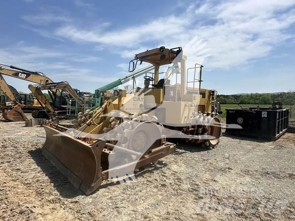 CAT 815B مداحل أحادية الأسطوانة