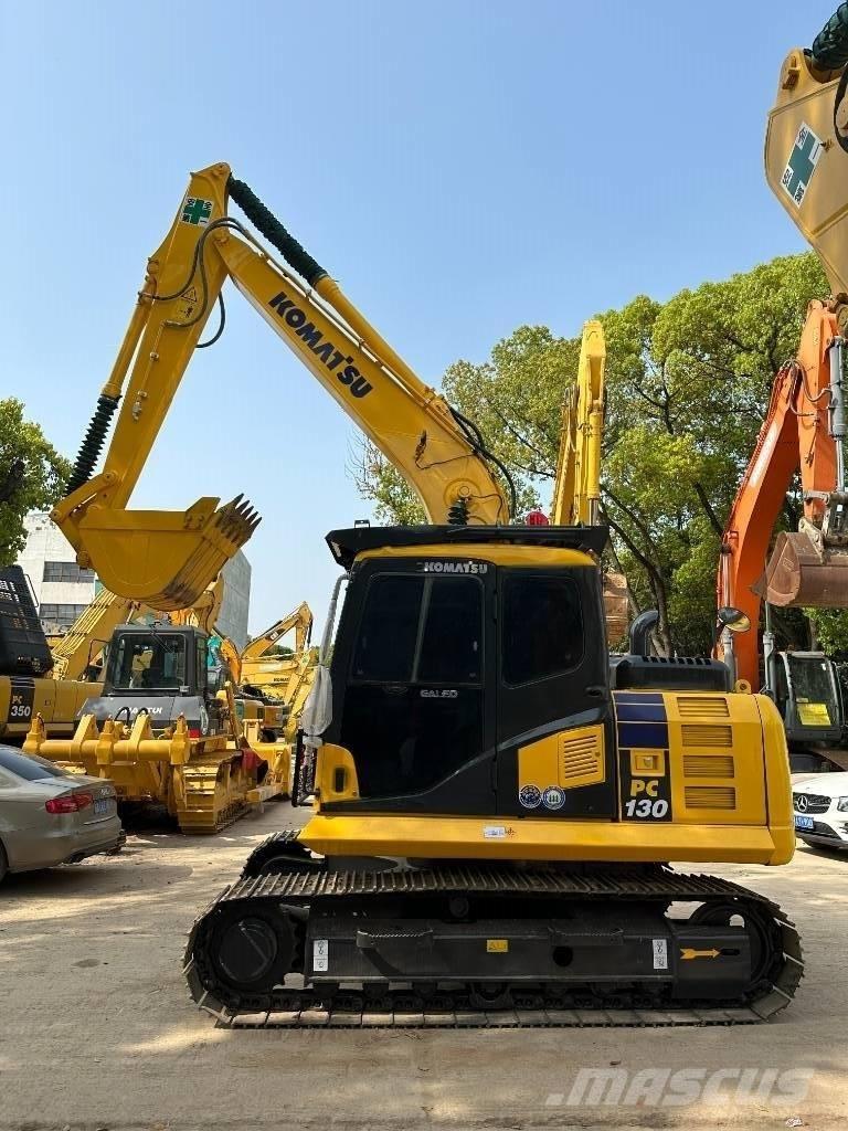 Komatsu PC 130 حفارات زحافة