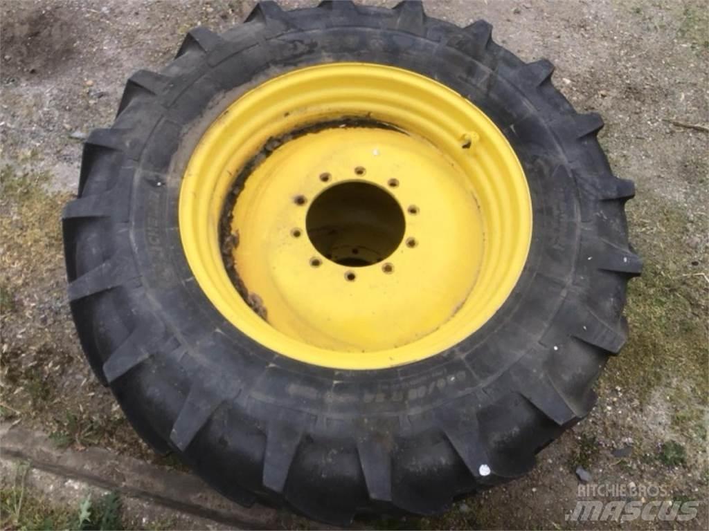Michelin 420/85R34 الإطارات والعجلات والحافات
