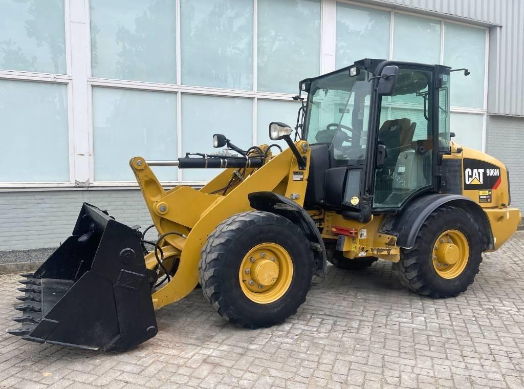 CAT 906 M   2018 لوادر بعجل