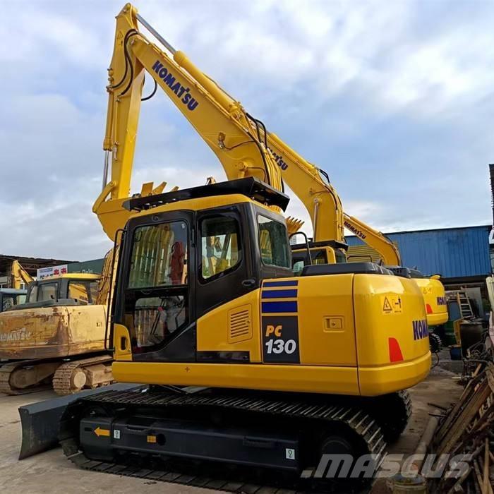 Komatsu PC 130 حفارات زحافة