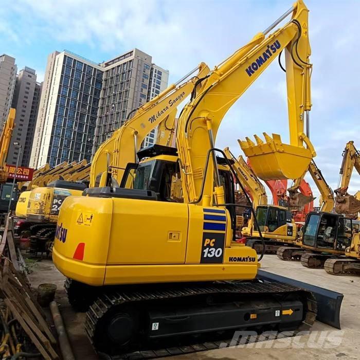 Komatsu PC 130 حفارات زحافة