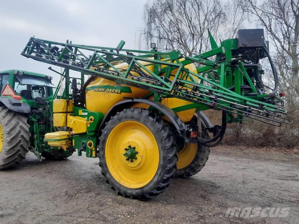 John Deere 840 الرشاشات