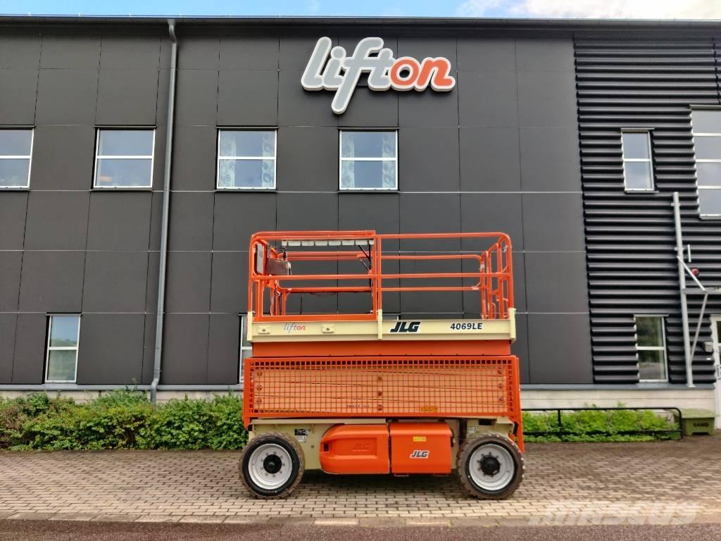 JLG 4069 LE Saxlift رافعات مقصية الشكل