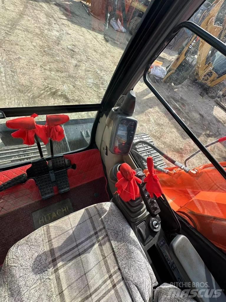 Hitachi ZX 70 حفارات زحافة