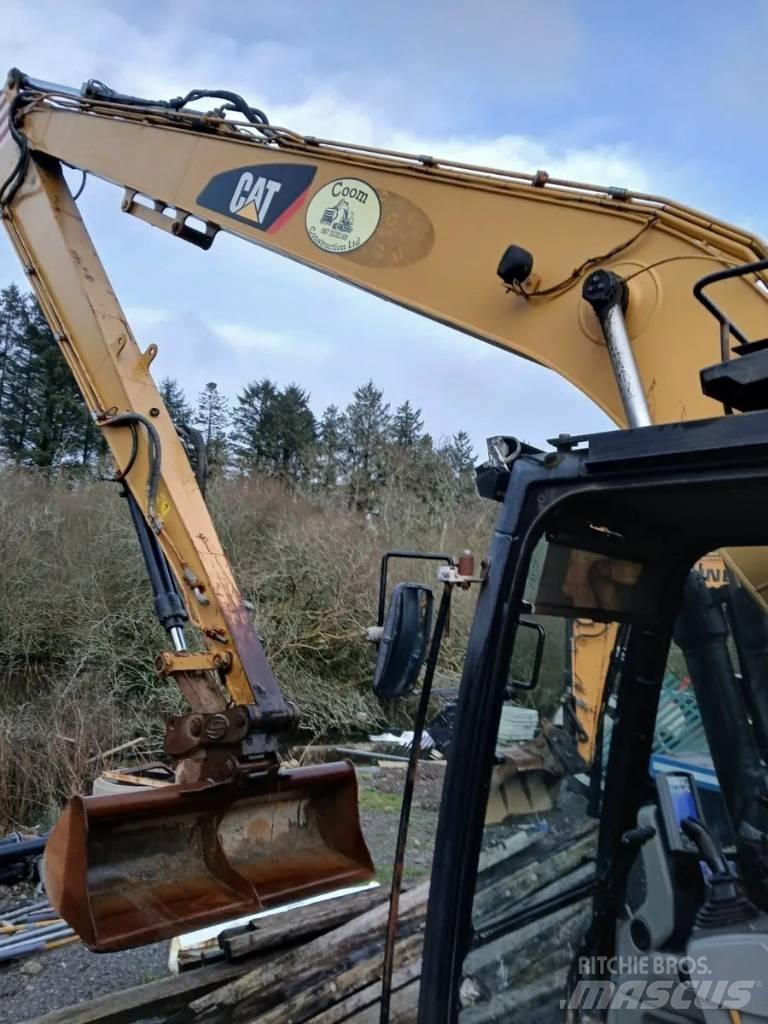 CAT 320 E حفارات طويلة الذراع