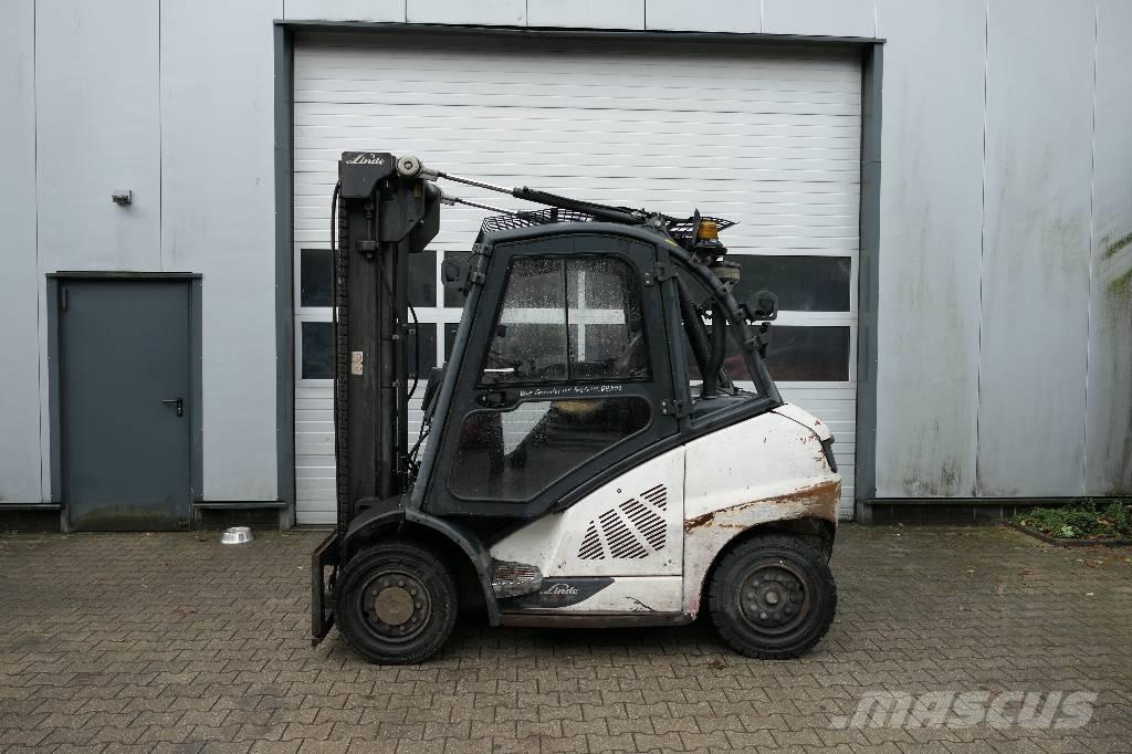 Linde H 40 D-02 شاحنات الديزل