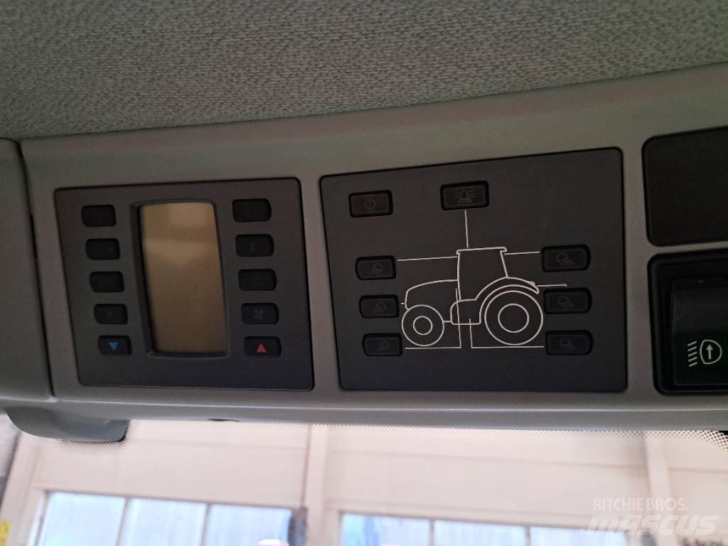 CLAAS 650 Cebis الجرارات