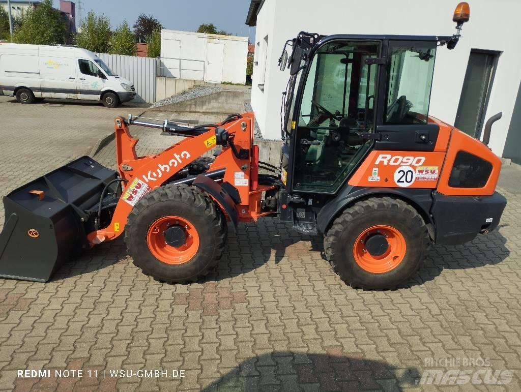 Kubota R090 لوادر بعجل