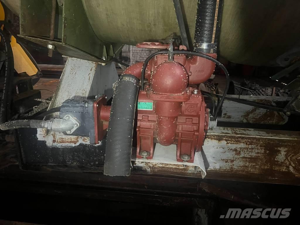 JCB 714 صهاريج الملاط