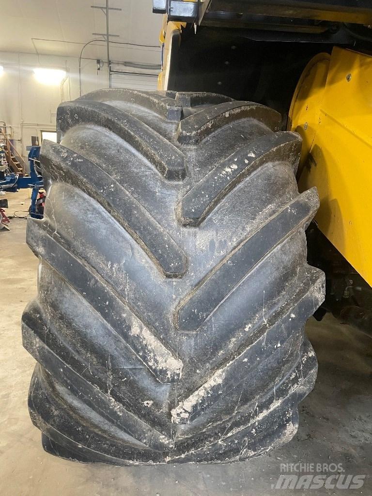 New Holland CX7.80 حصادات