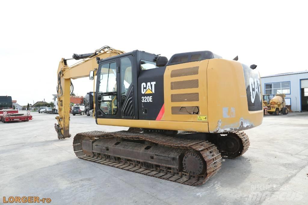 CAT 320 EL حفارات زحافة