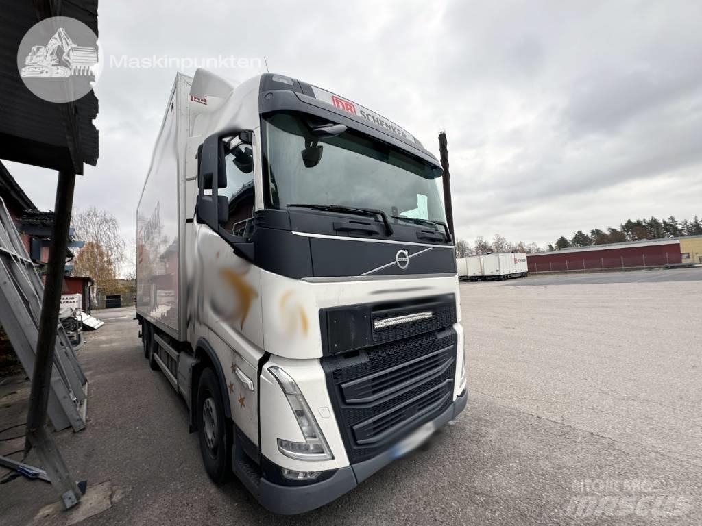 Volvo FH 500 شاحنات ذات هيكل صندوقي