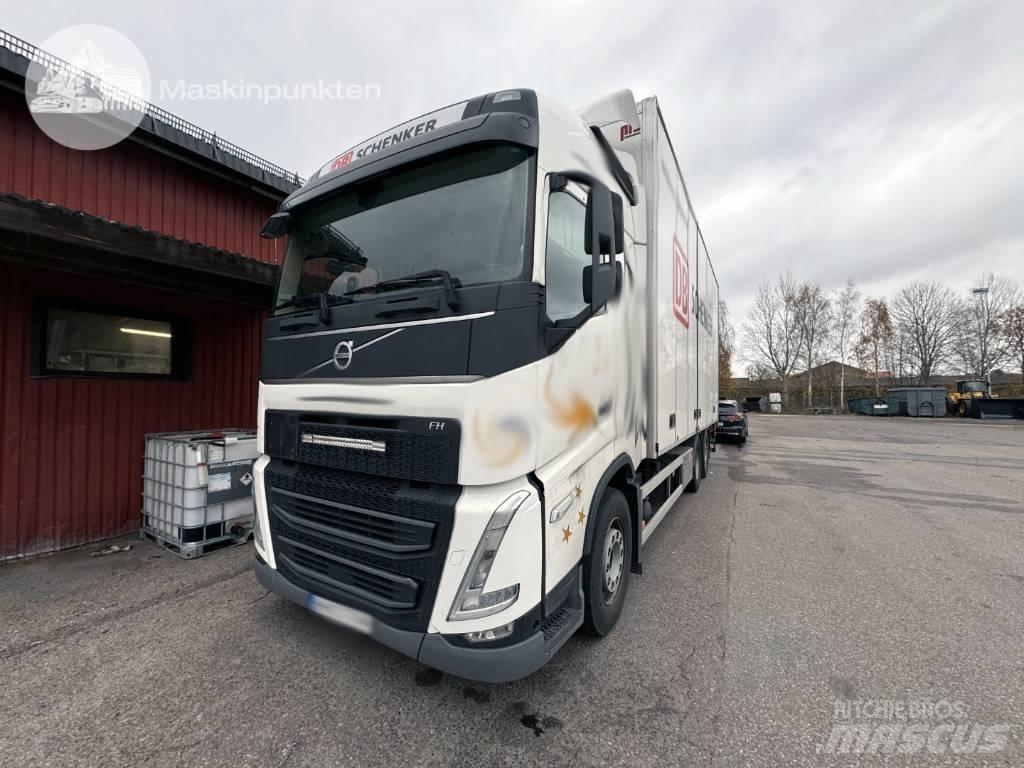 Volvo FH 500 شاحنات ذات هيكل صندوقي