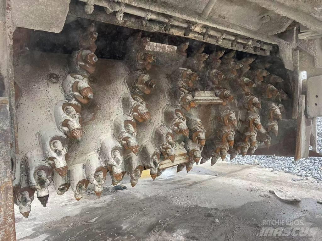 Wirtgen W2000 ماكينات الكشط البارد للأسفلت