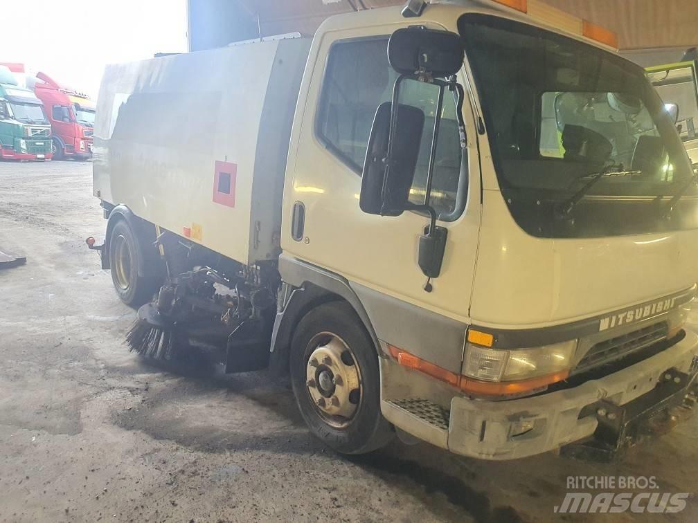 Mitsubishi Canter كناسات