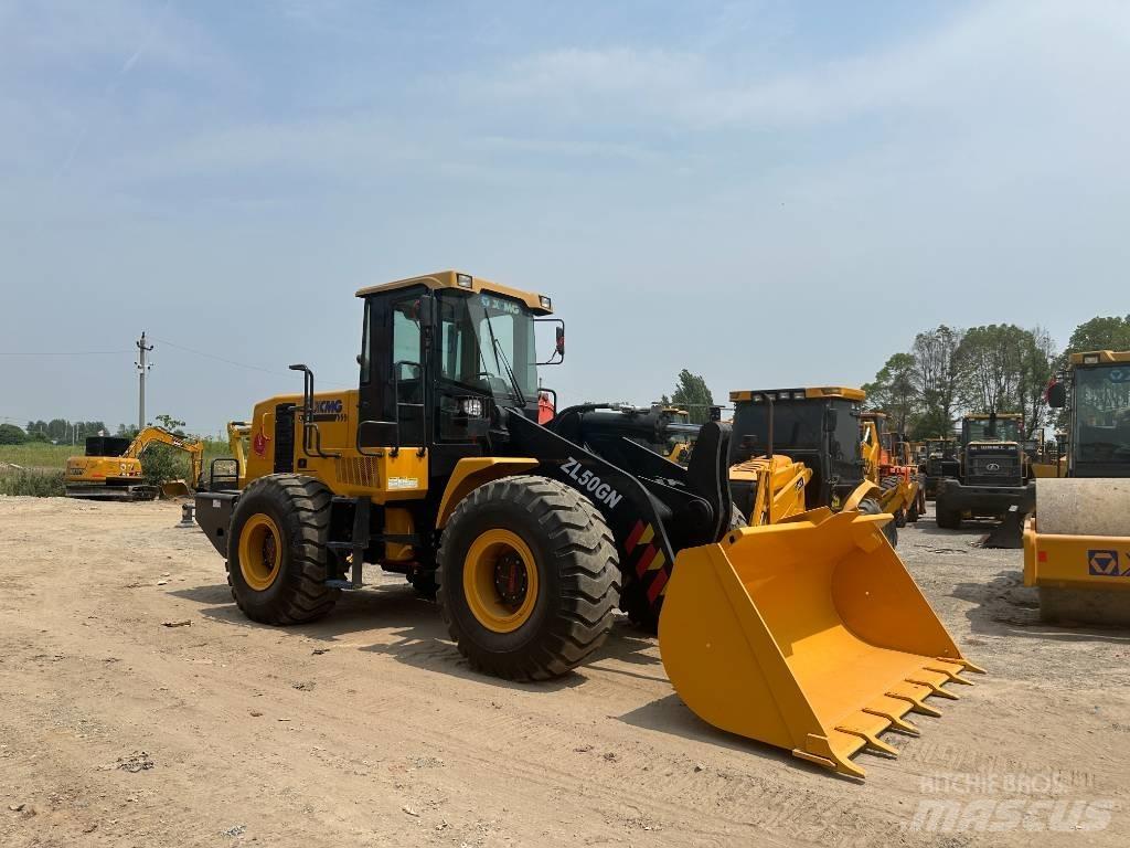 XCMG ZL 50 G لوادر بعجل