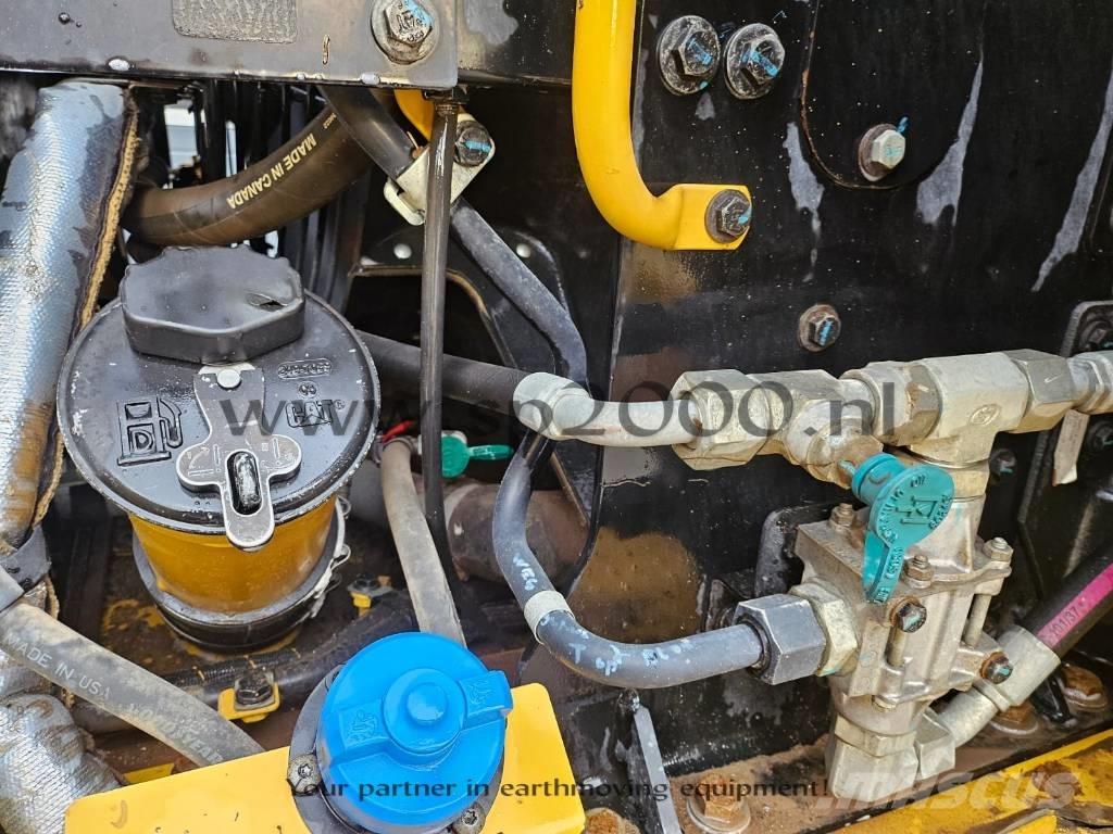 CAT 950M لوادر بعجل