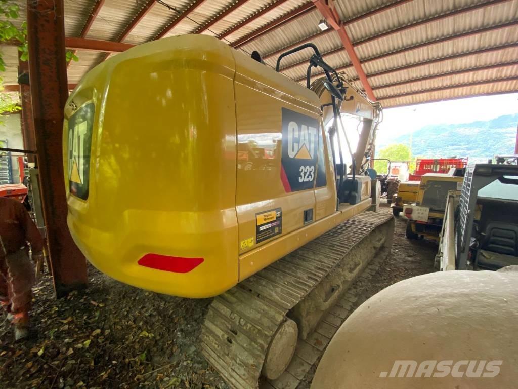 CAT 323 07B حفارات زحافة