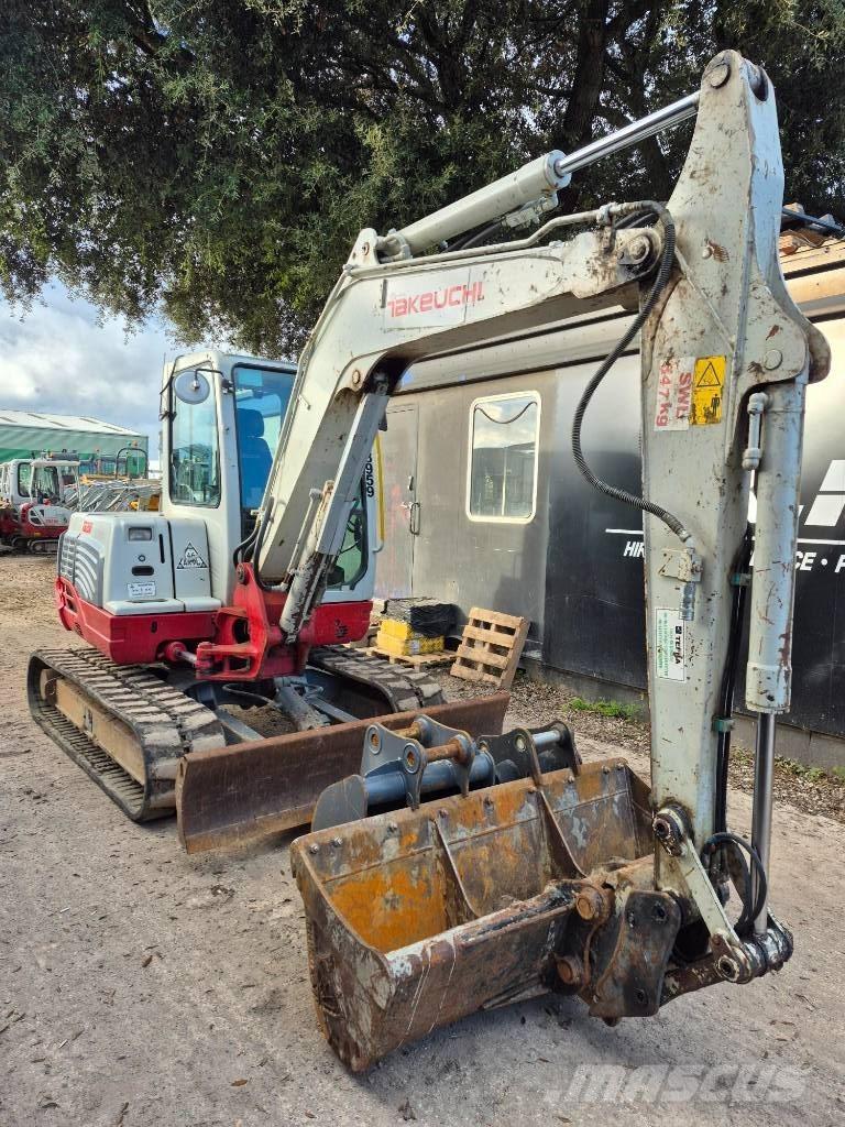 Takeuchi TB250 حفارات صغيرة أقل من 7 طن (حفارات صغيرة)