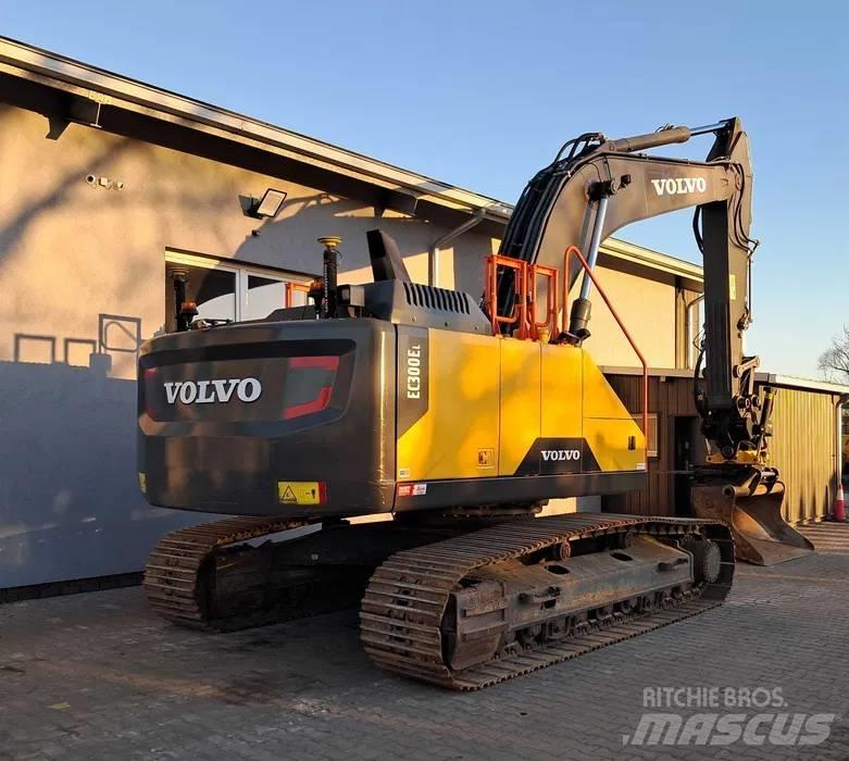 Volvo EC 300 EL حفارات زحافة