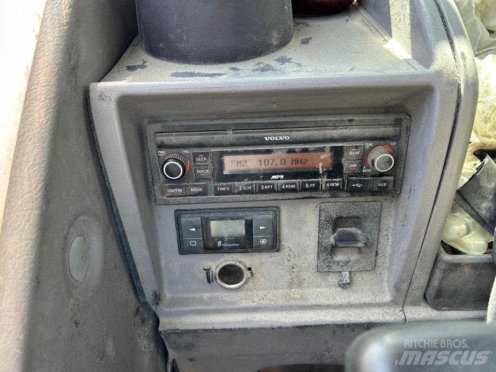Volvo EC 380 EL حفارات زحافة