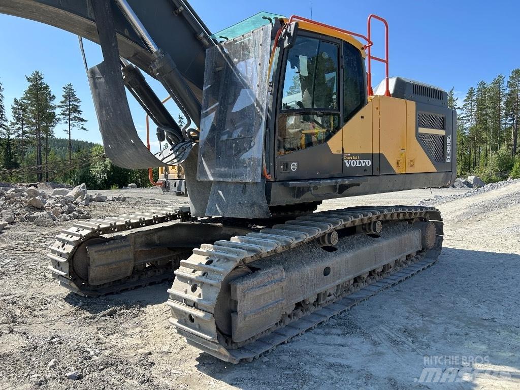 Volvo EC 380 EL حفارات زحافة