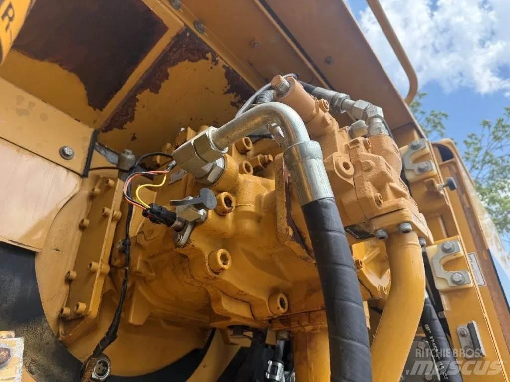 CAT 345DL حفارات زحافة