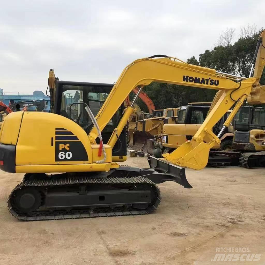 Komatsu PC 60 حفارات زحافة