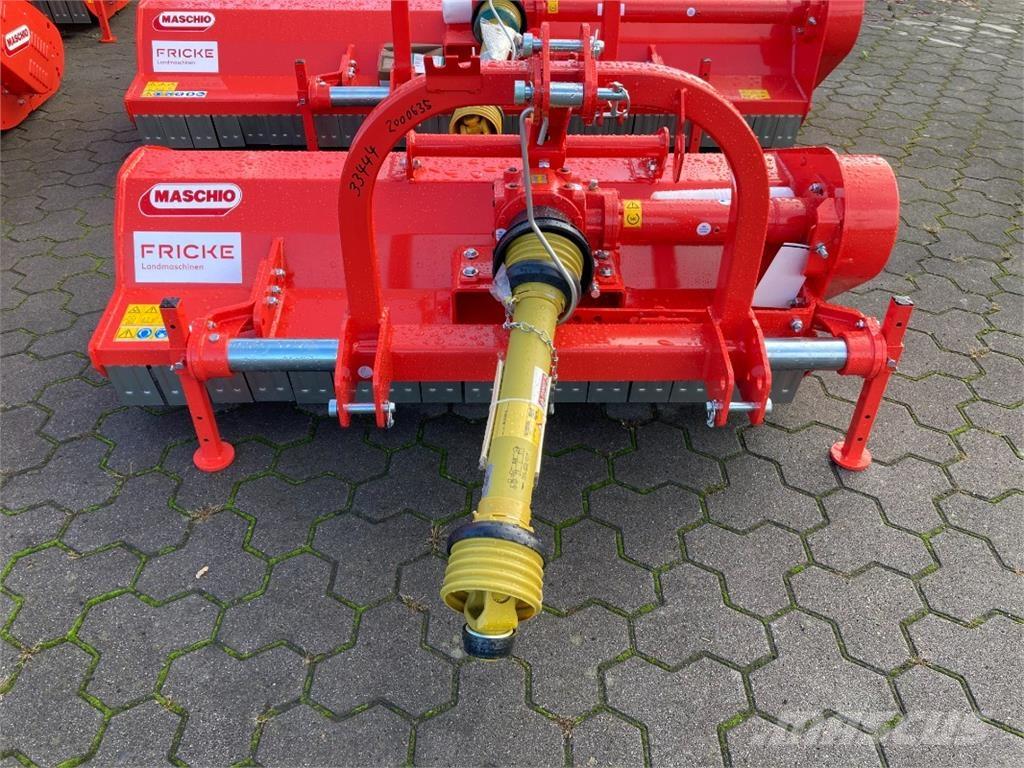 Maschio Brava 160 ماكينات أخرى لتجهيز الأراضي