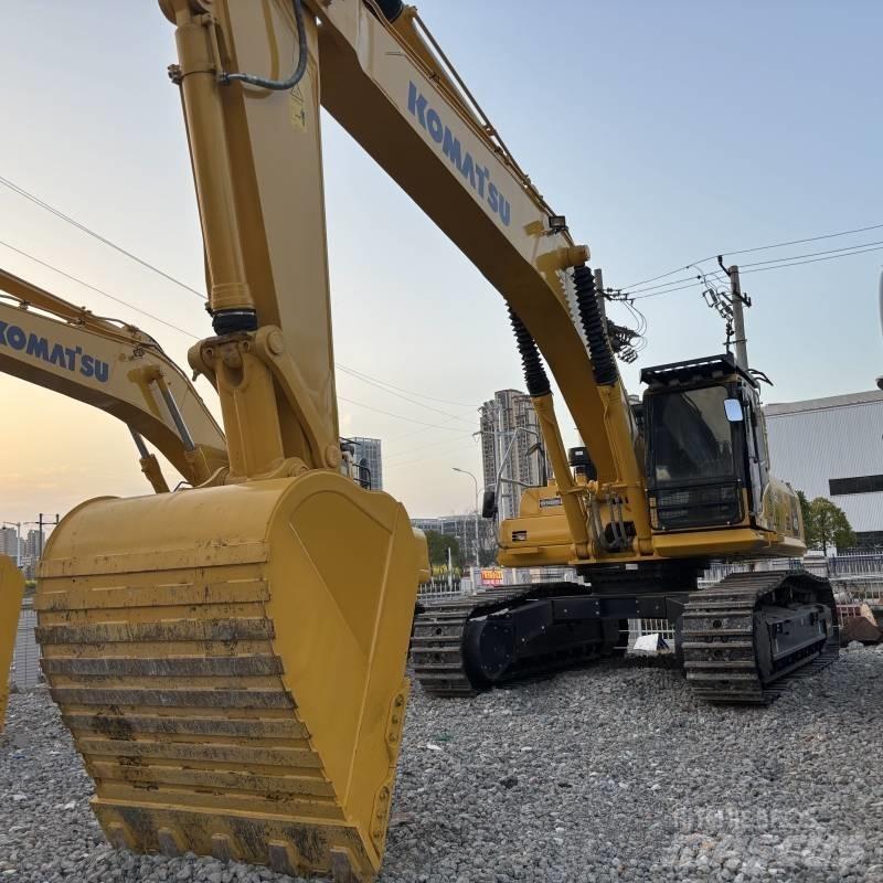 Komatsu PC 450 حفارات زحافة