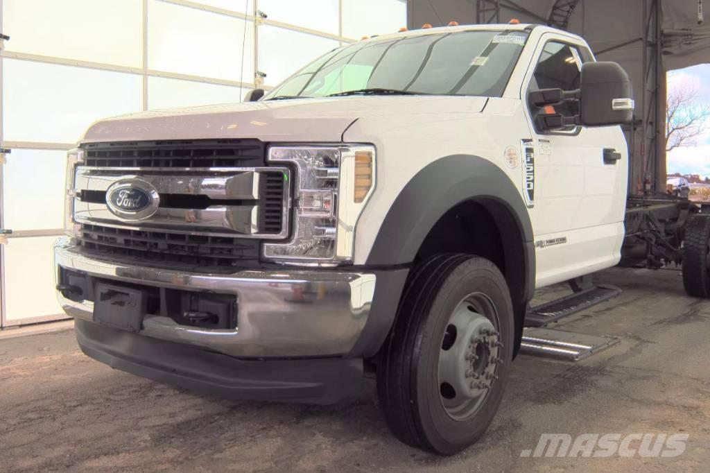 Ford F 550 XLT SD شاحنات بمقصورة وهيكل