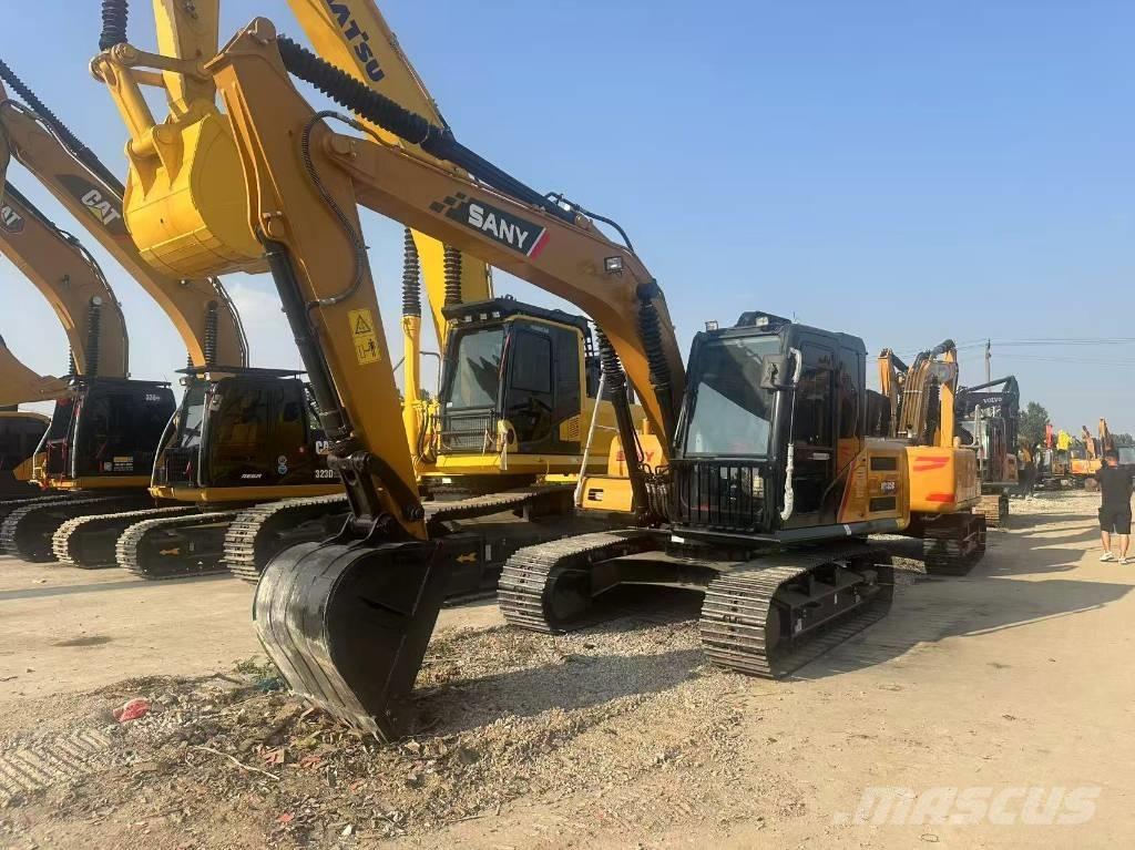 Sany SY 135 C حفارات زحافة