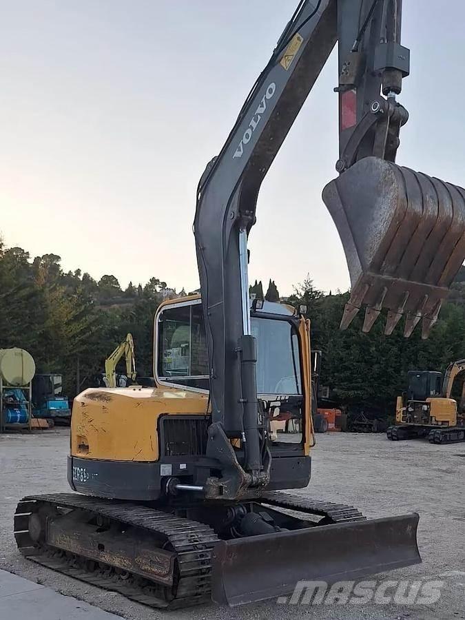 Volvo ECR88PLUS حفارات وسط 7 طن - 12 طن