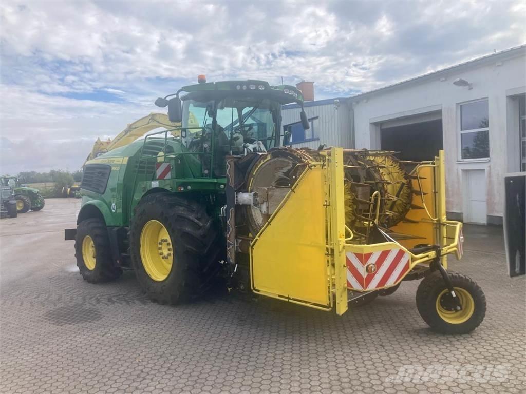 John Deere 9900i علافات ذاتية الدفع