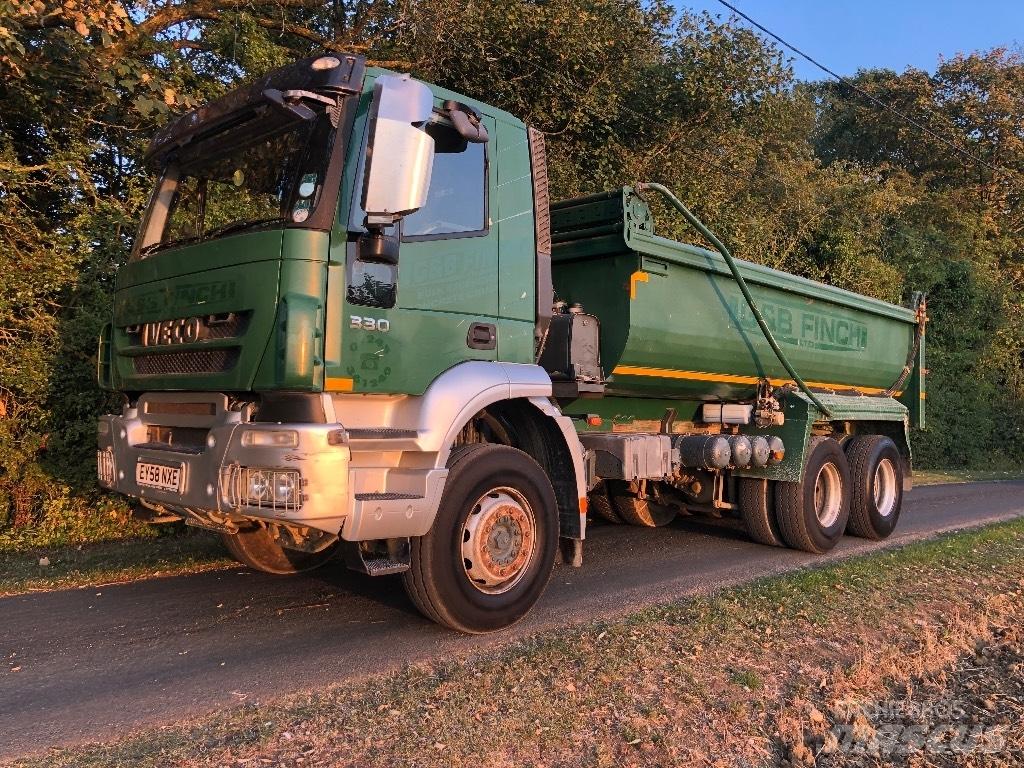 Iveco AD 260 T33 شاحنات قلابة
