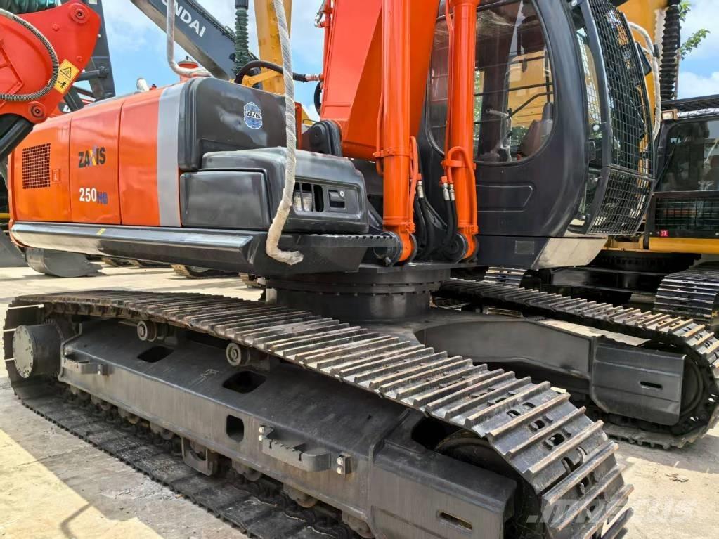 Hitachi ZX 250-3 G حفارات وسط 7 طن - 12 طن