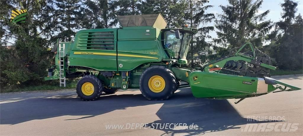 John Deere T670 حصادات