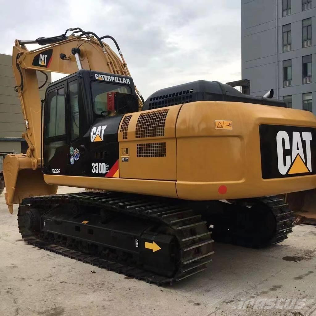 CAT 330 D حفارات زحافة