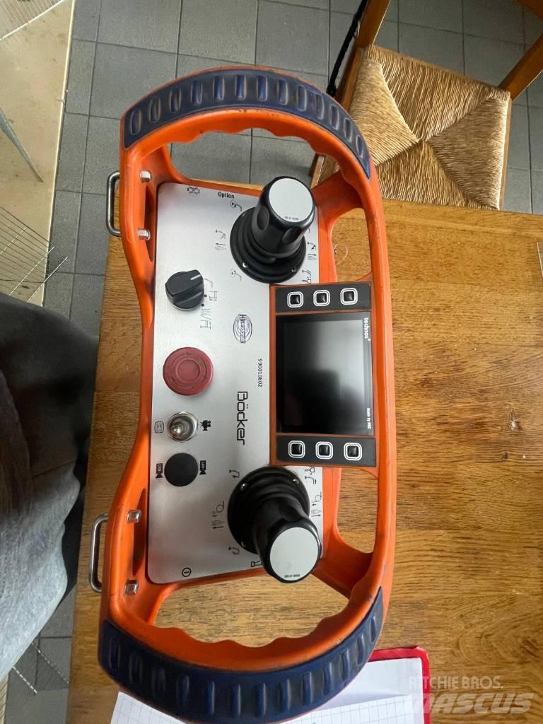 Böcker AK 36/4000 رافعات صالحة لكل أنواع الطرق