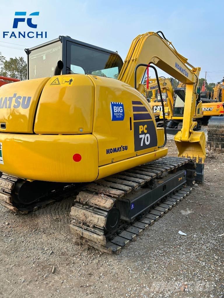 Komatsu PC 700 LC-8 حفارات زحافة