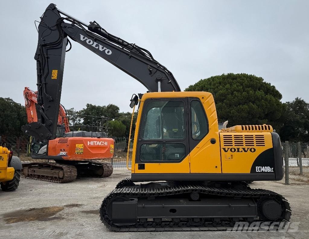 Volvo EC 140 B حفارات زحافة